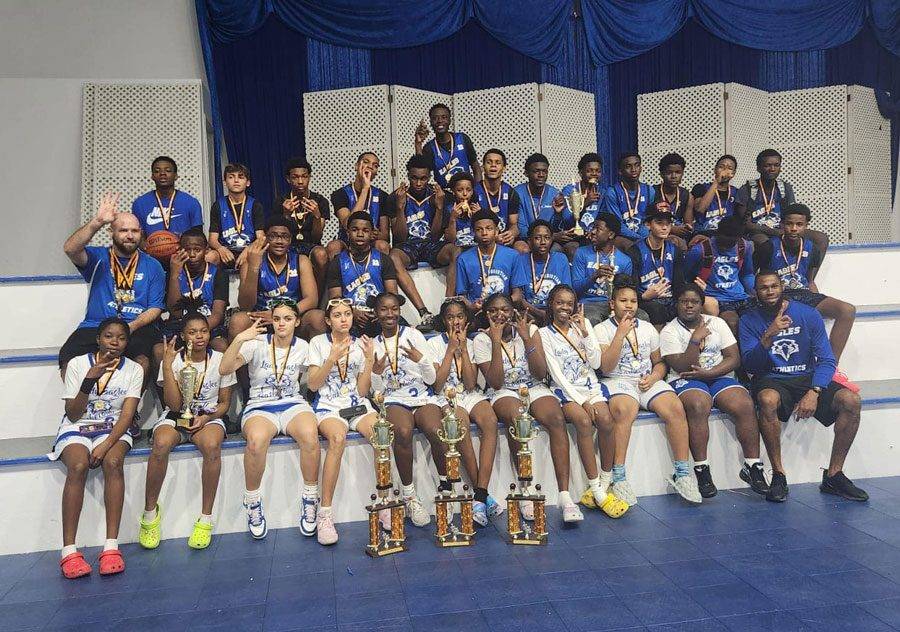 Stephan-Johnson-celebrates-with-athletics-students-2023